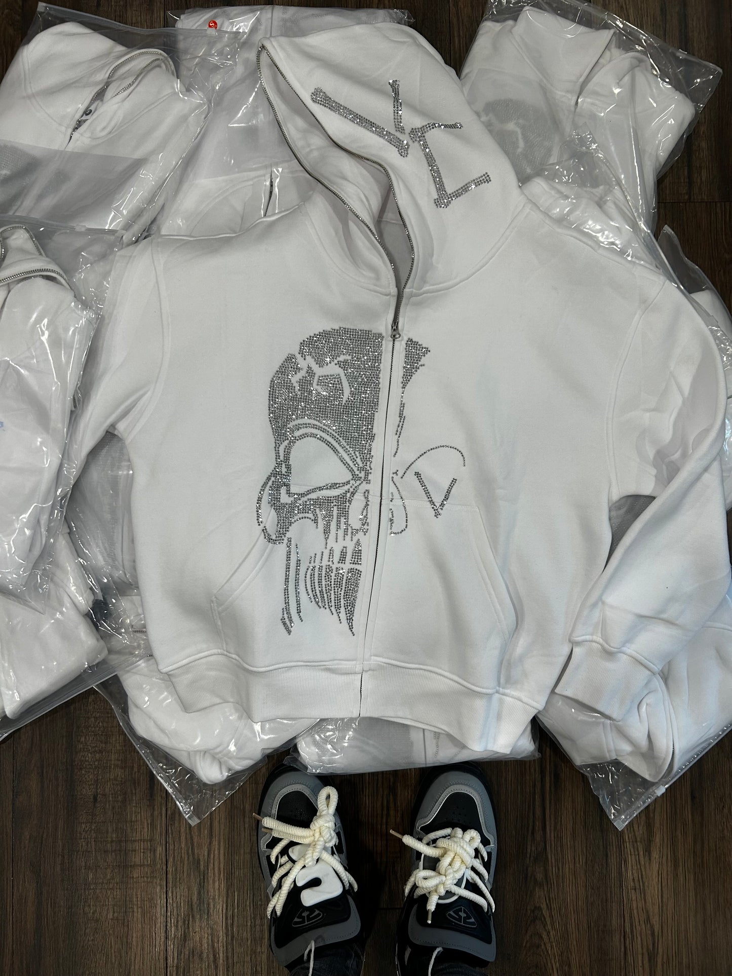 White vacant rhinestone